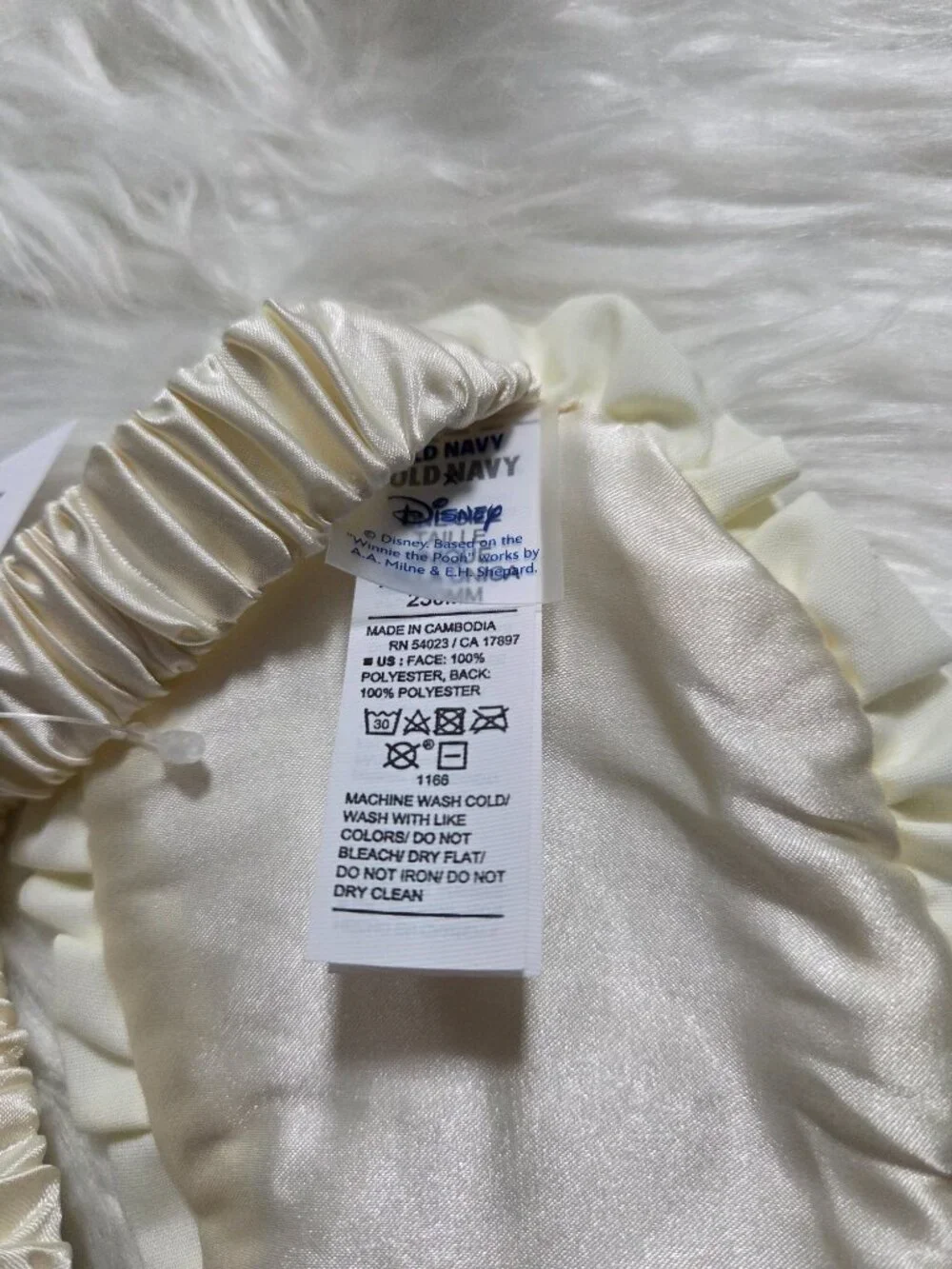 Old Navy x Disney Winnie the Pooh Sleep Mask